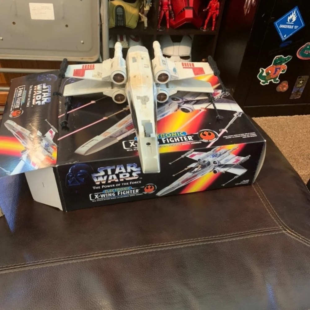 Star Wars - Picture 2 of 4